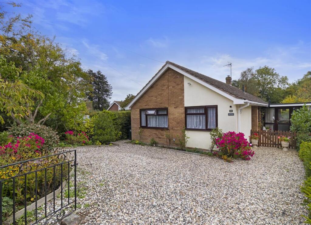 Hill View , Assarts Lane, Malvern, Worcestershire, WR14 4JR