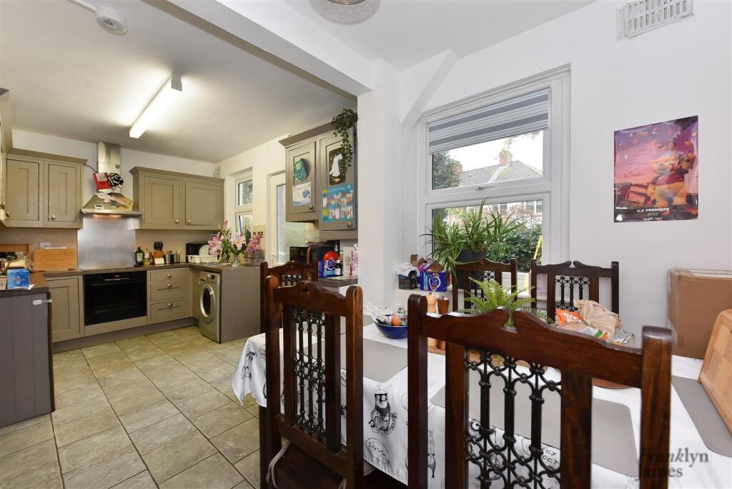 Hesperus Crescent (3).JPG