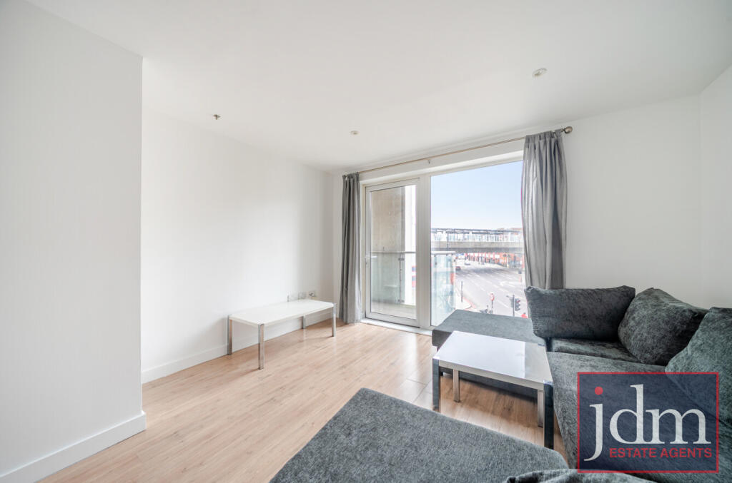 192f54f9-a38b-401...