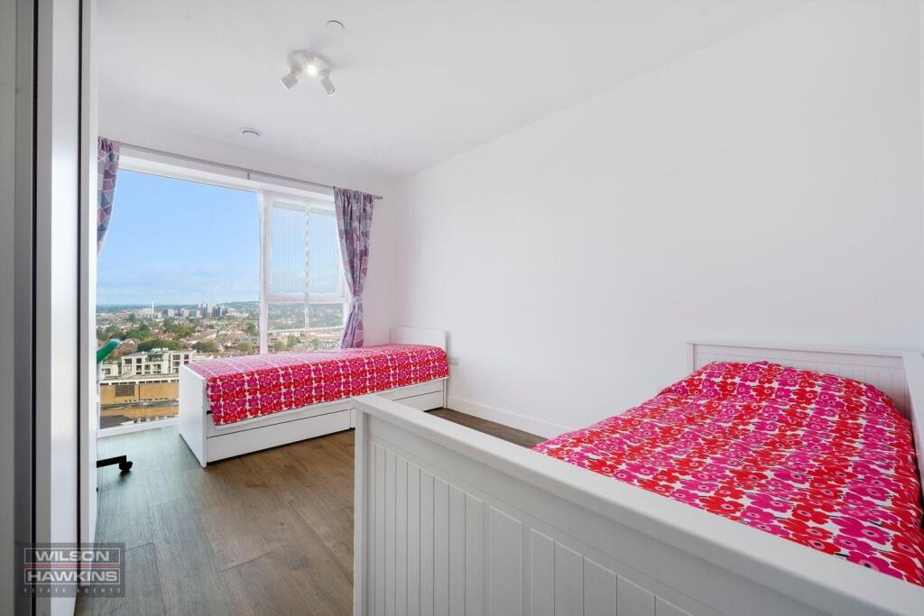 Flat 93, Byron Court - 4LfjJE9dOvUF5t2ziA5w (ID 16