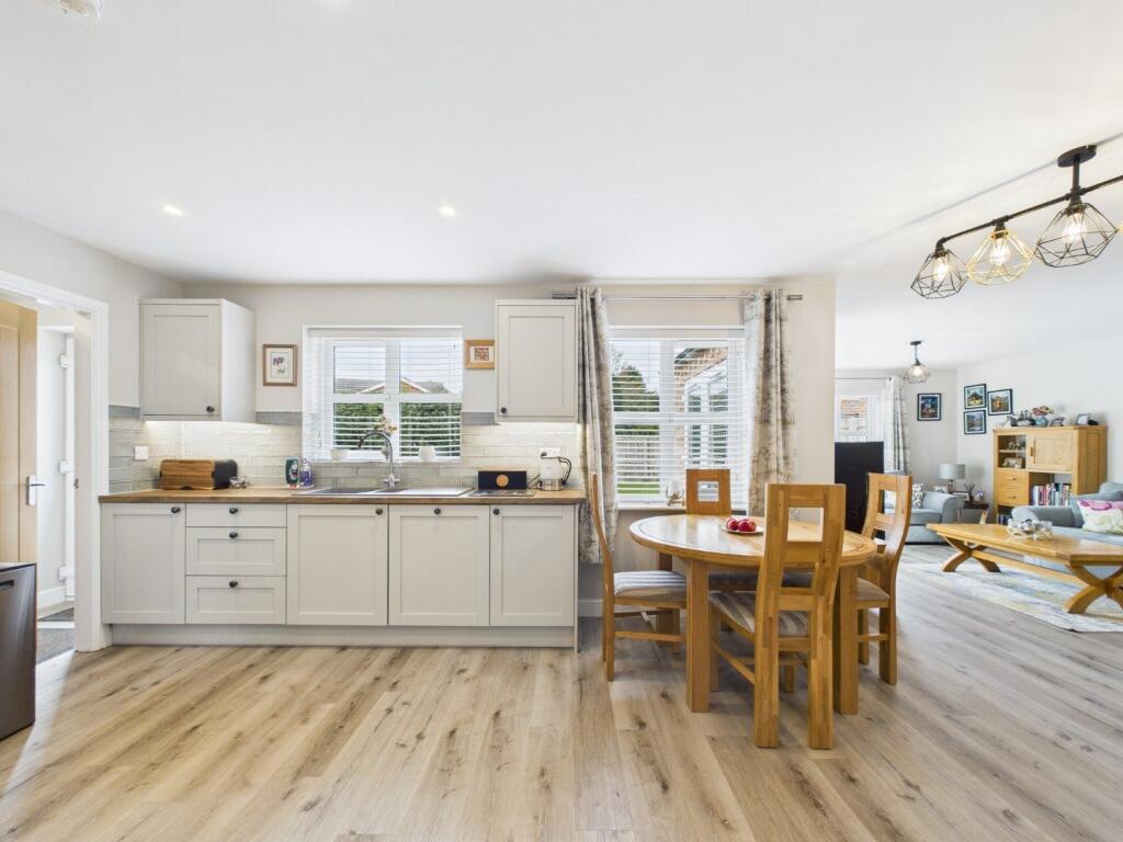 Kitchen/Diner/Lounge