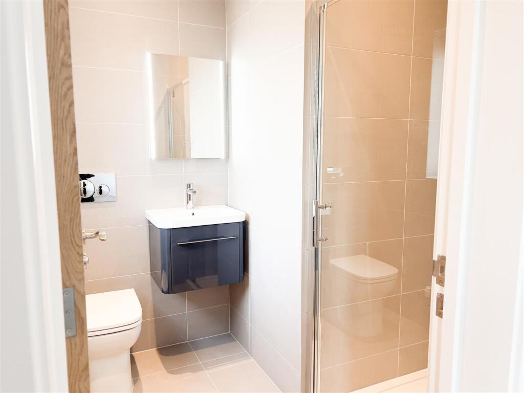 Ensuite example.jpeg