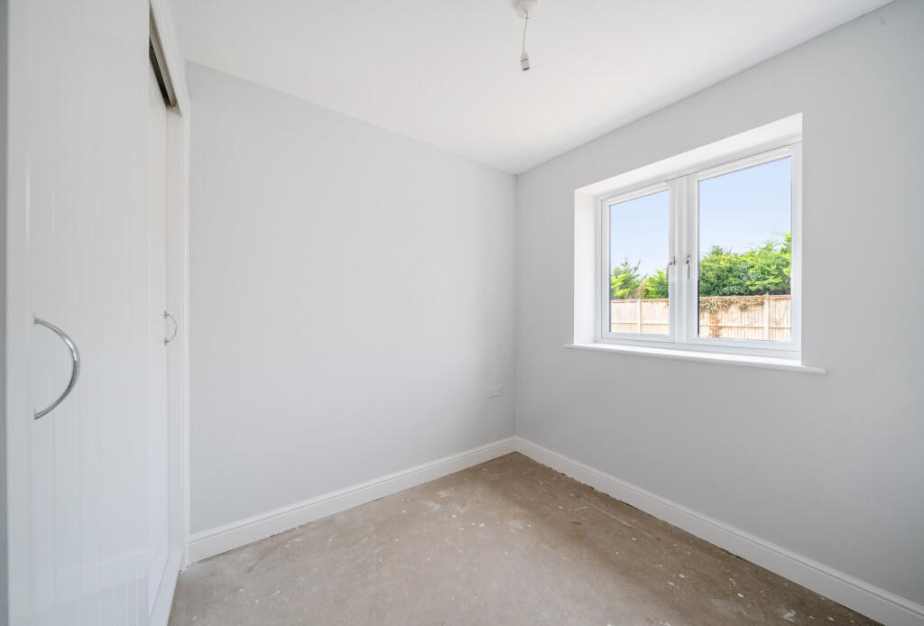 1375475-10-6909d3...