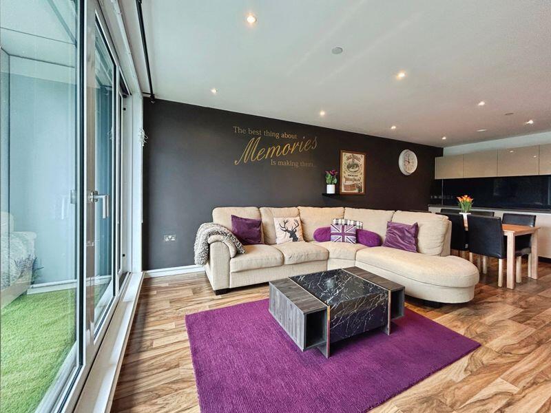 Living Room/ Kitchen/ Diner 