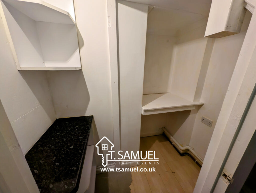 f43a660c6bdc6a0e22624332c04b666a