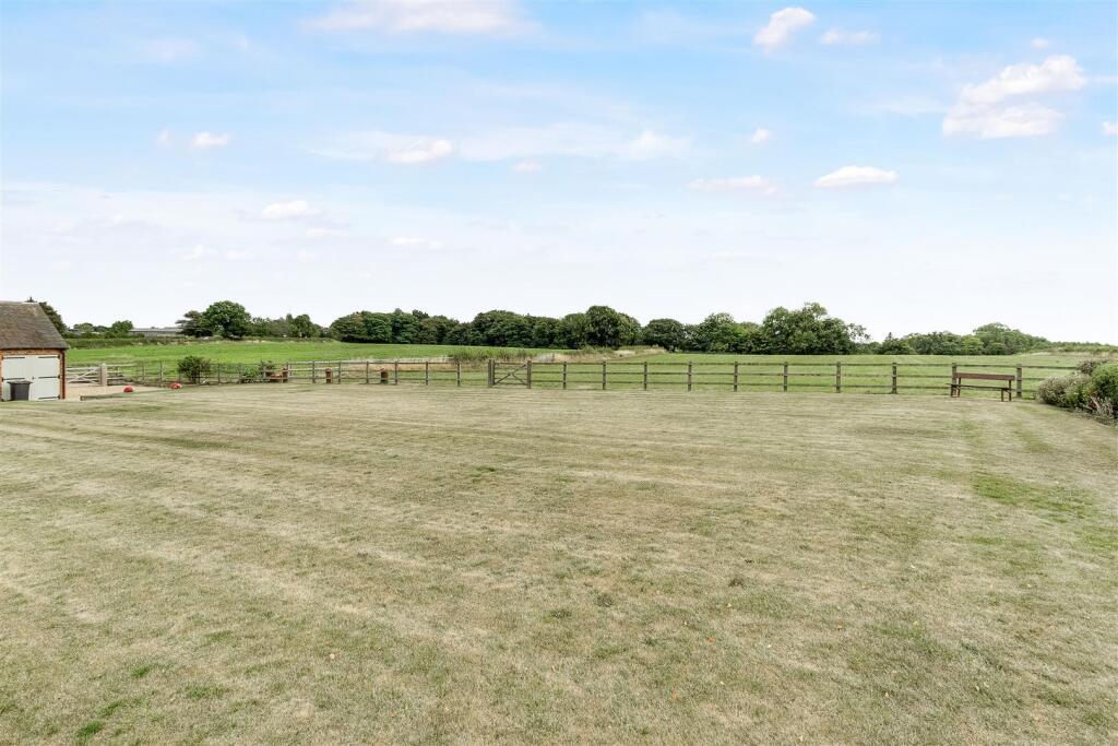 Skylark Barn 026.jpg