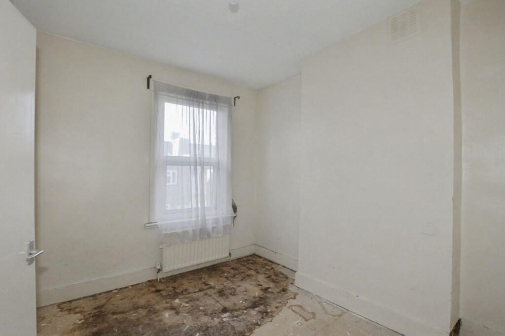 Flat A and B, 26 Stanmer Street, Battersea, London SW11 3EG