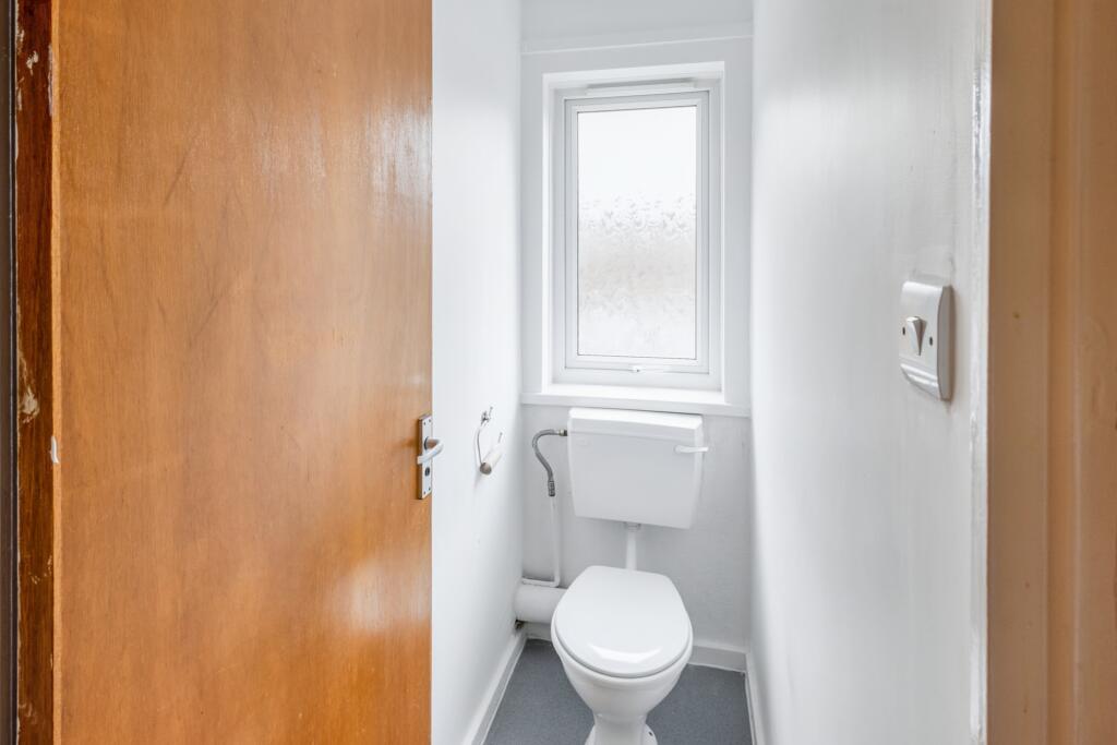 45 Shelley Grove, Bradford, West Yorkshire, BD8 0JZ