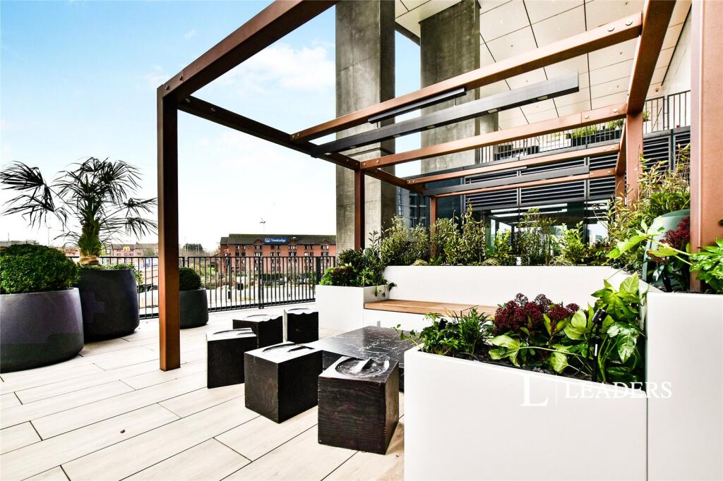 Roof Terrace 3