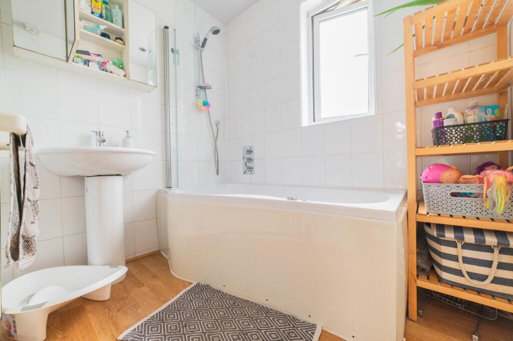 Award-winning Media team on EVERY Listing_40