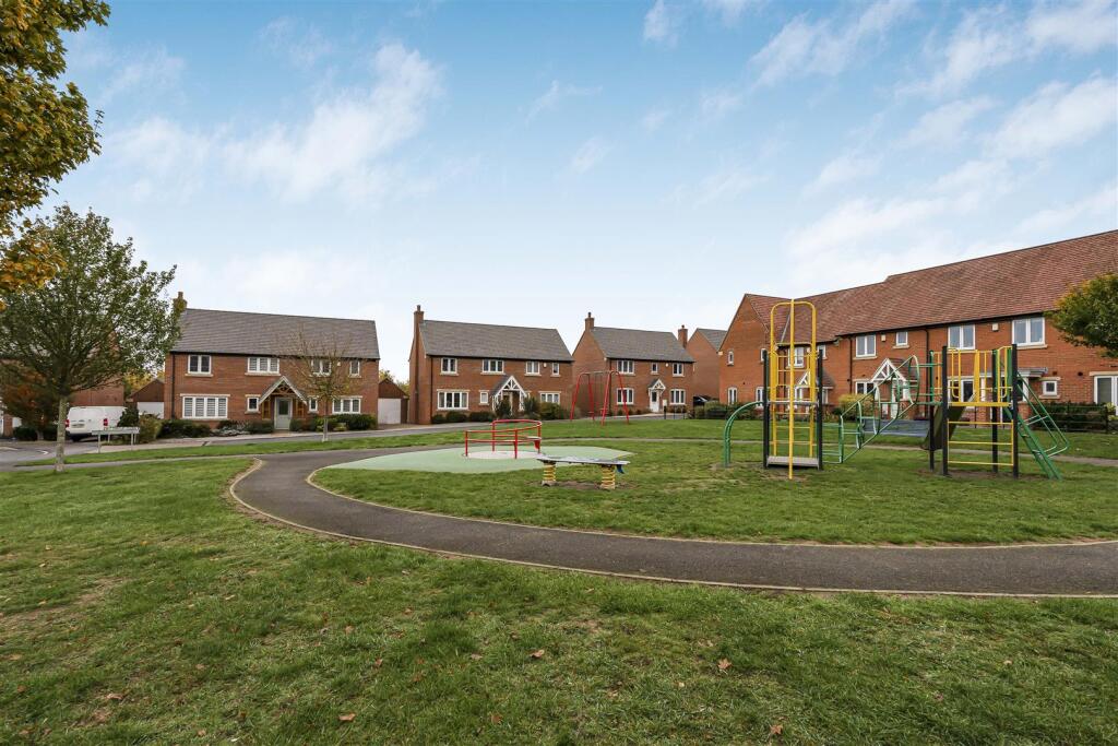 1 Buttercup Close