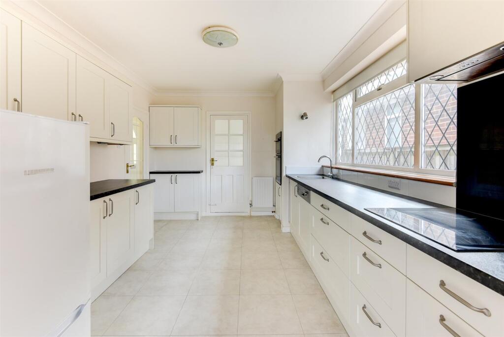 For Sale by Aspire Residential | Exmoor Drive