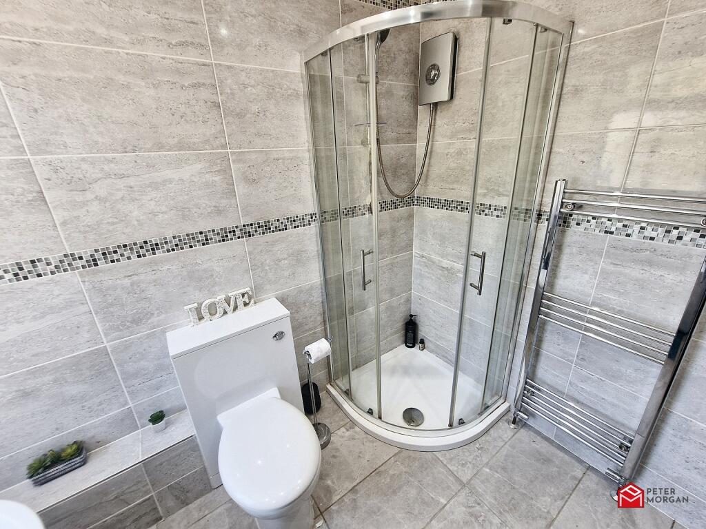 Bath &amp; Shower Room