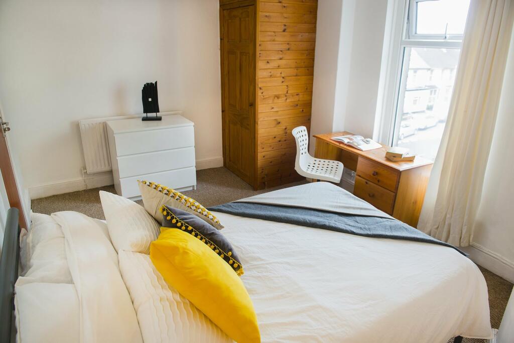 Bedroom5_2