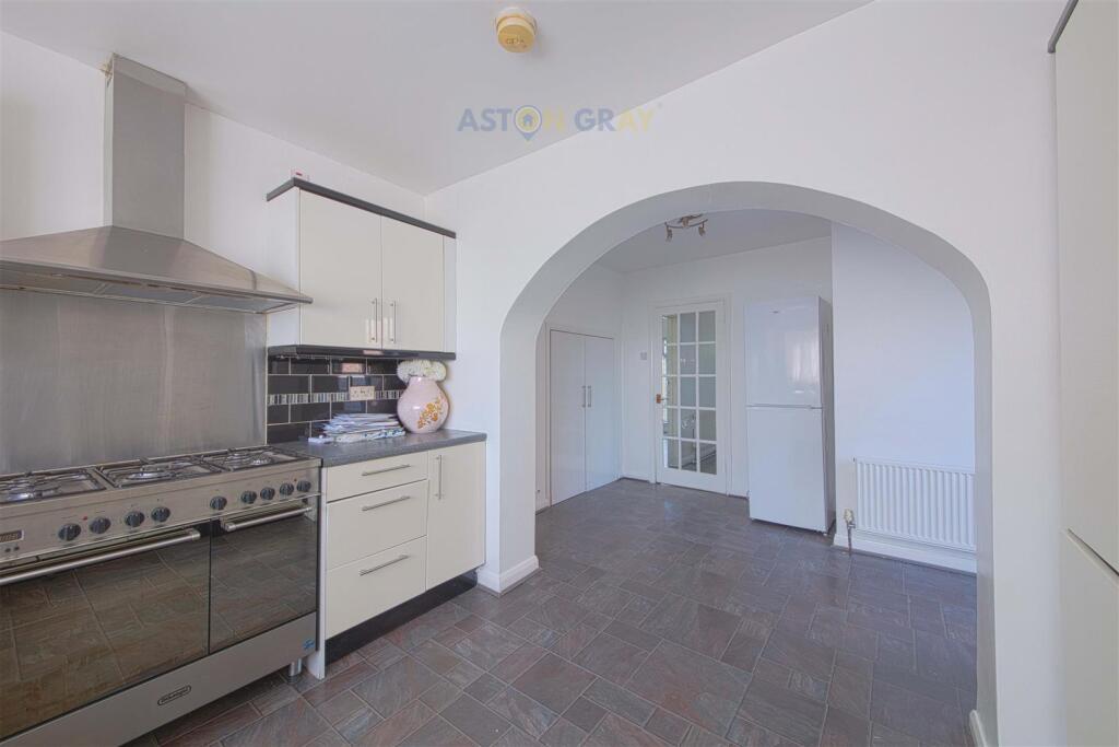 Deeds Grove, High Wycombe