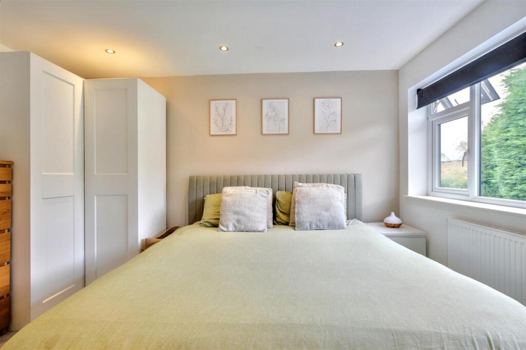 Bedroom One_3.jpeg