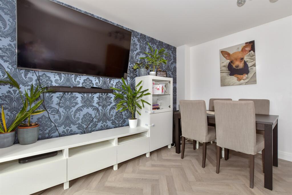 Lounge/Diner