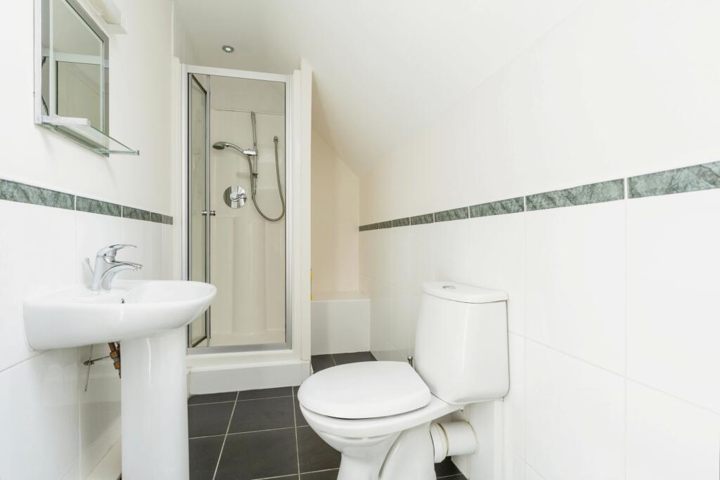 Master En-suite