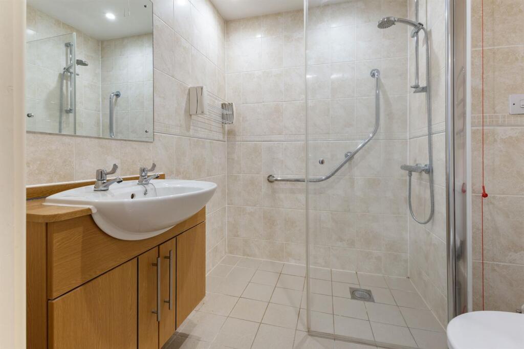 11-55aeCH_39CRAYSHAW_RG48EQ_MCS83594_033 (1)-mediu