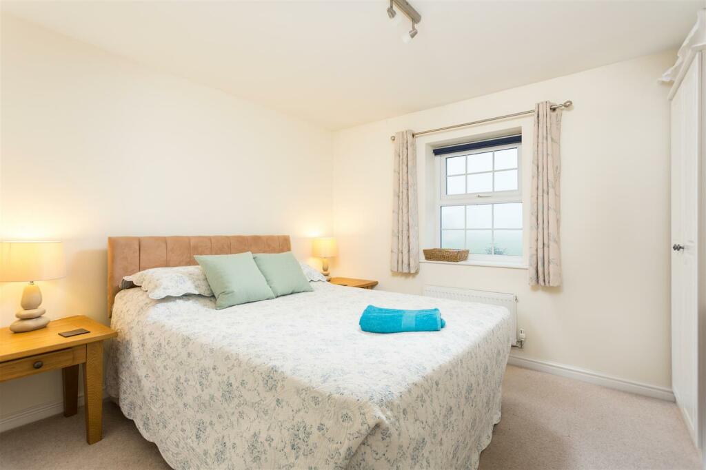 58 Woodlands Park-13.jpg