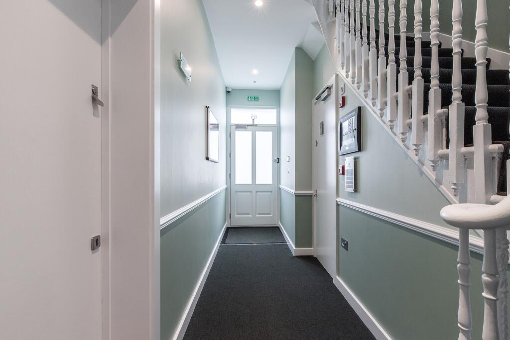 entrance_area