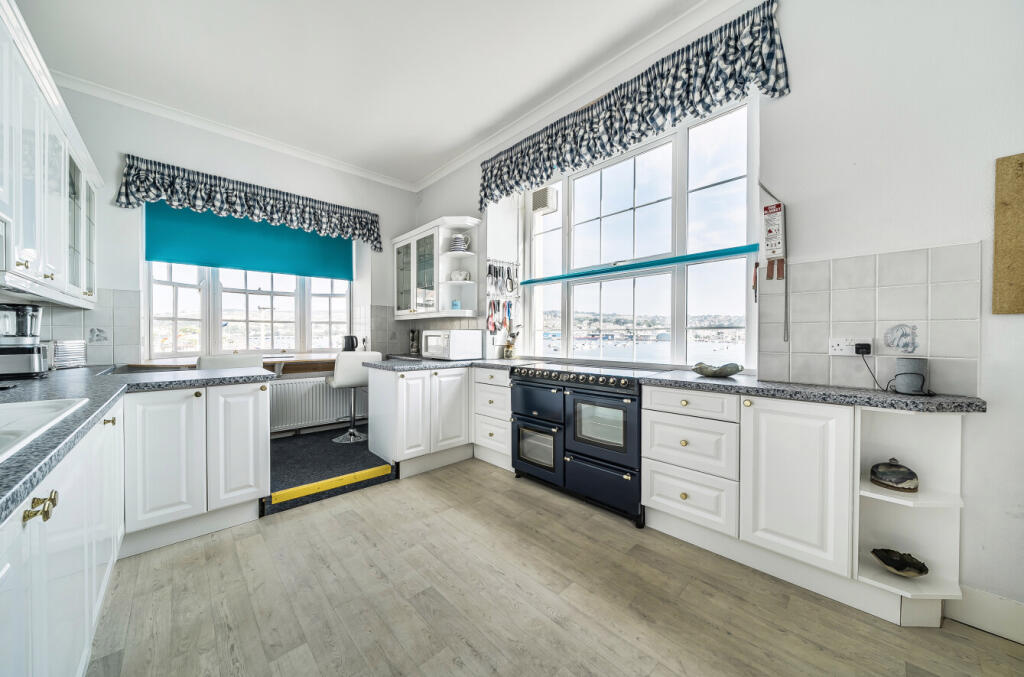 1335581-24-6899e6...