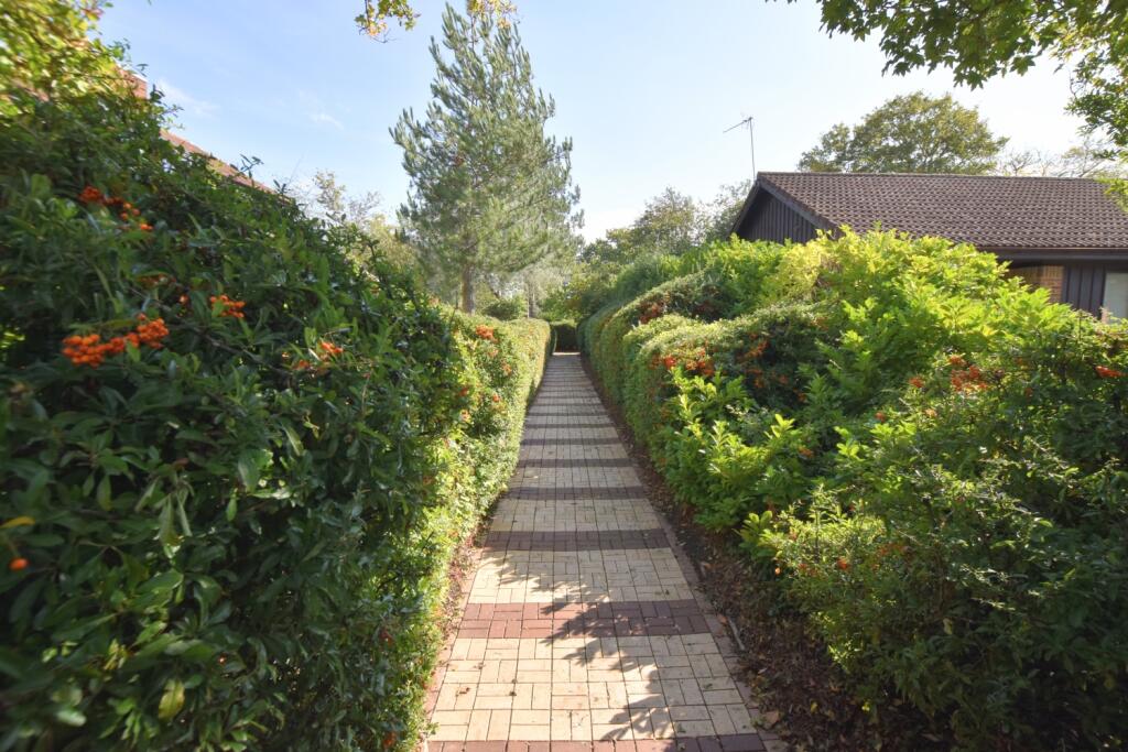 18 Cadman Square shared garden