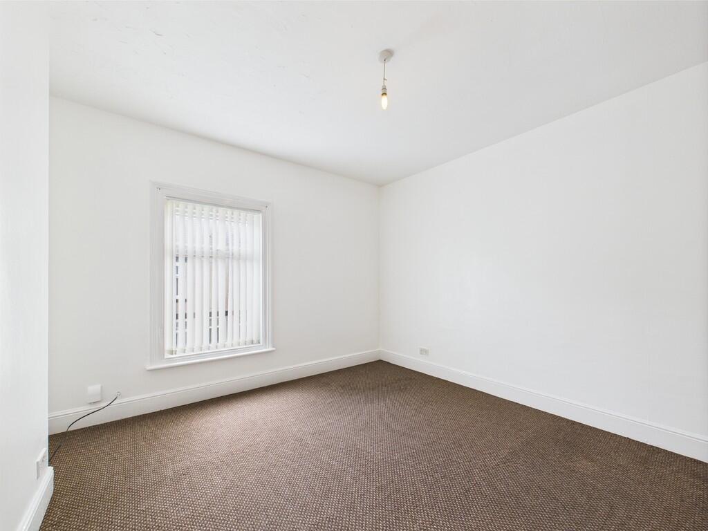 CAM01835G0-PR0195...