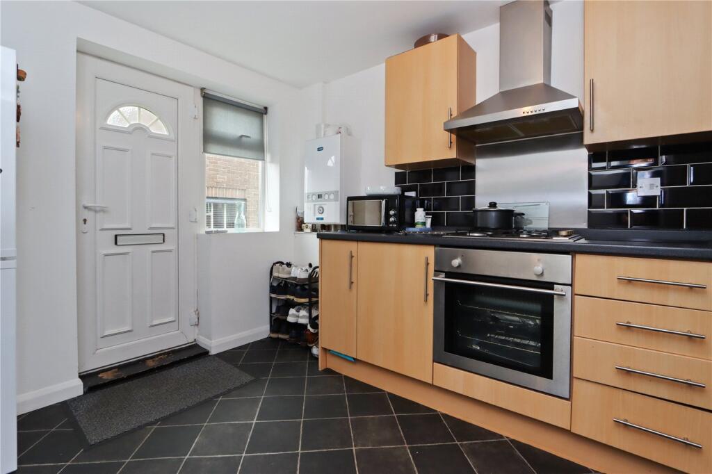 Kitchen Pic 2