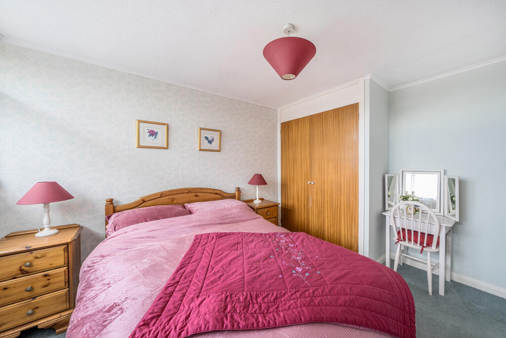 1371998-20-68f8f9...