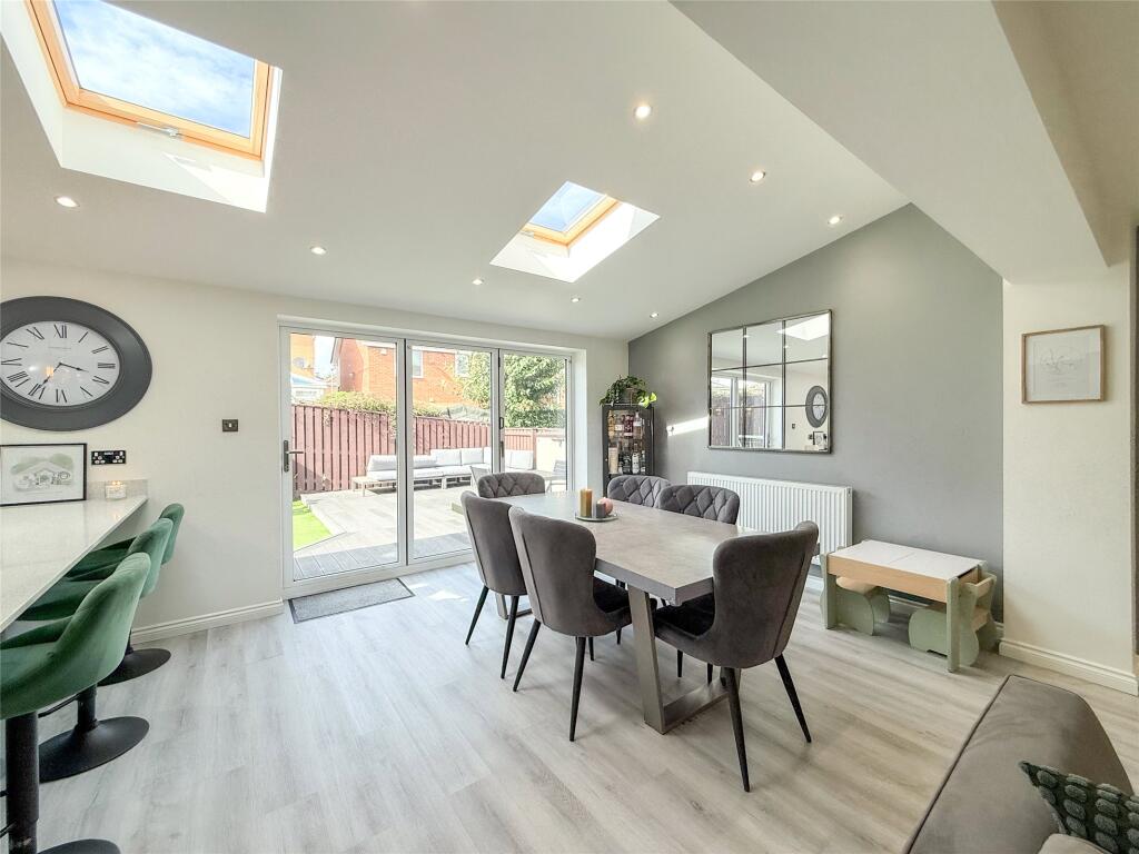 Kitchen/Diner/Family