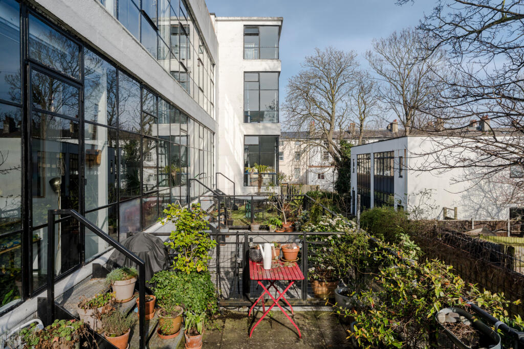 266799 - Flat 20, Pioneer Centre-17.jpg