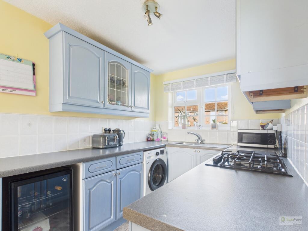 Raven Close - Kitchen - 2 - EweMove Mildenhall