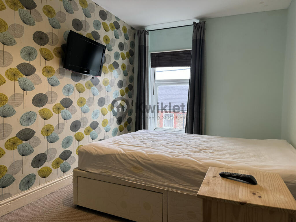 eZy Watermark_21-10-2025_04-26-35-7150pm.jpeg