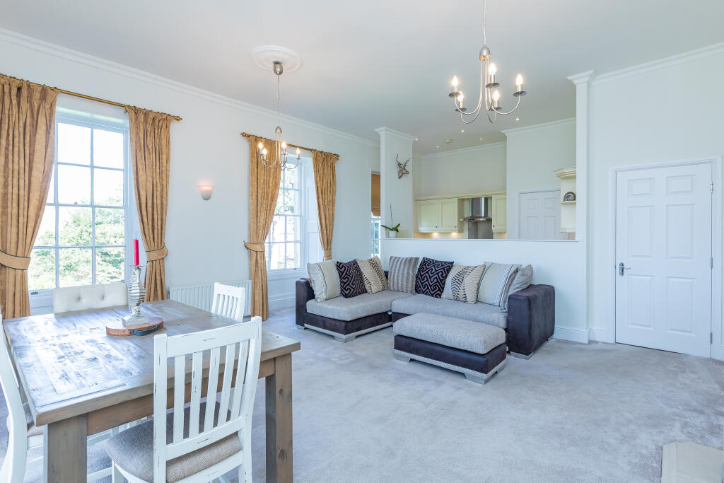 8 Repton Hall -14