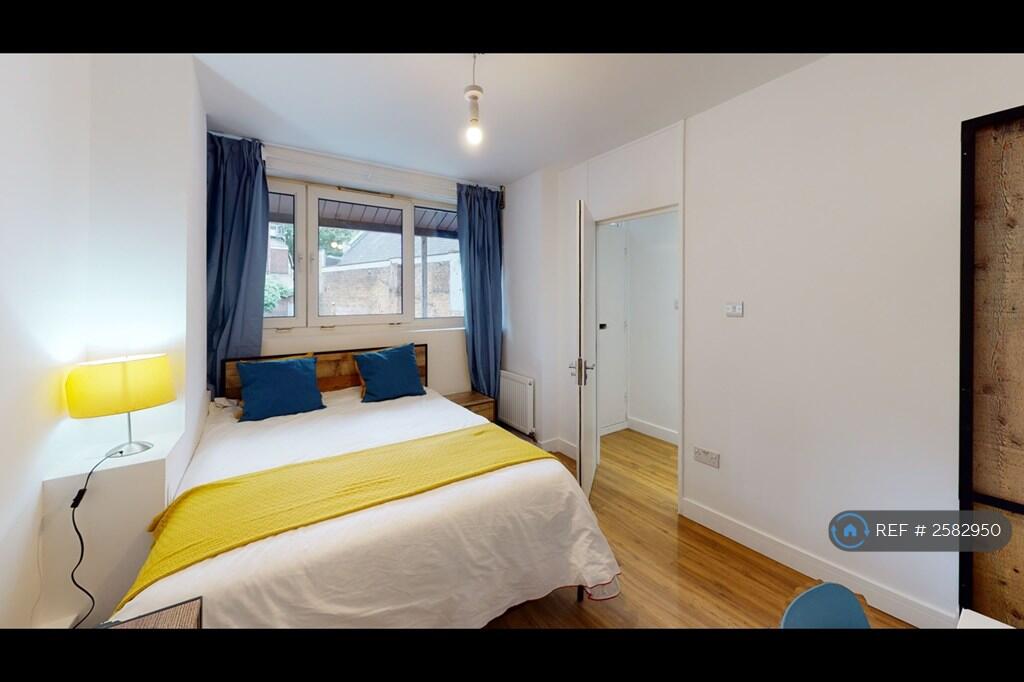 Room 1 - Double Ensuite Shower