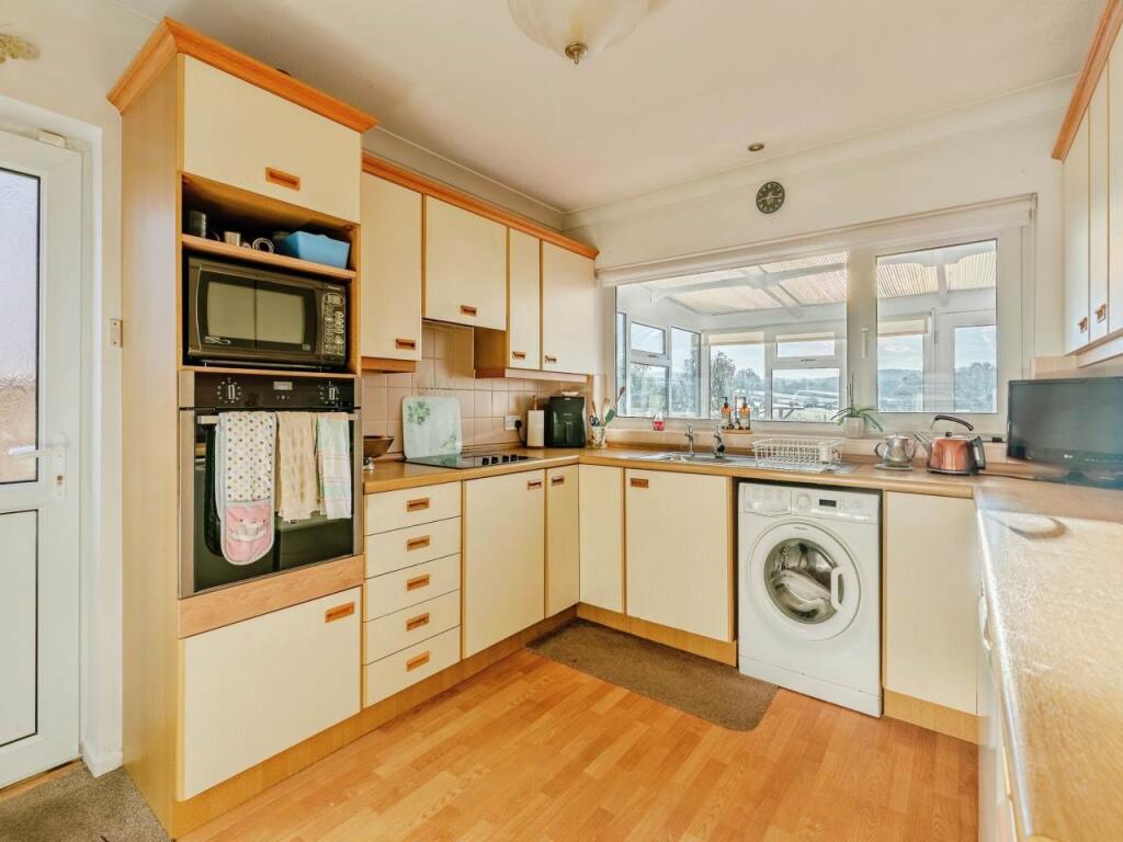 Kitchen (1)