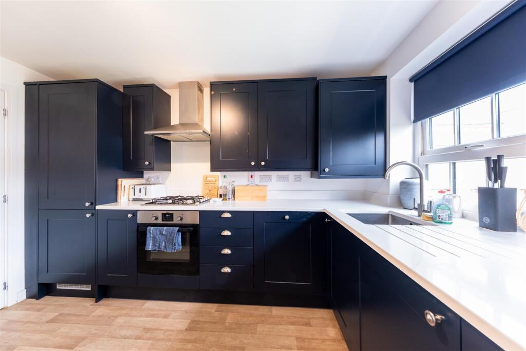 15 Hazelhurst Way-003.jpg