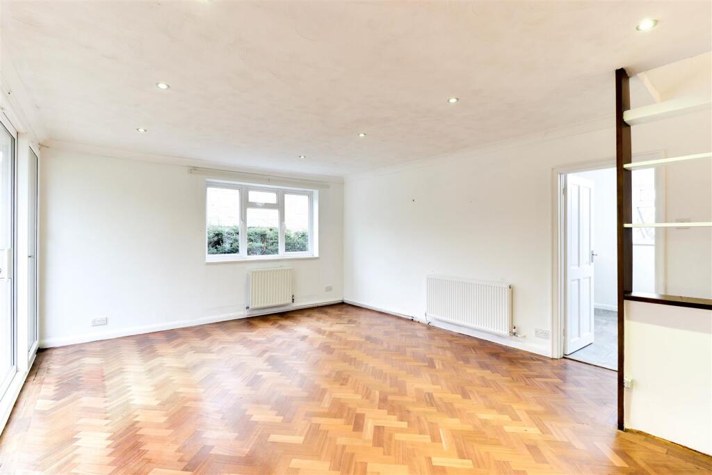 16. Reception 1.4.jpg