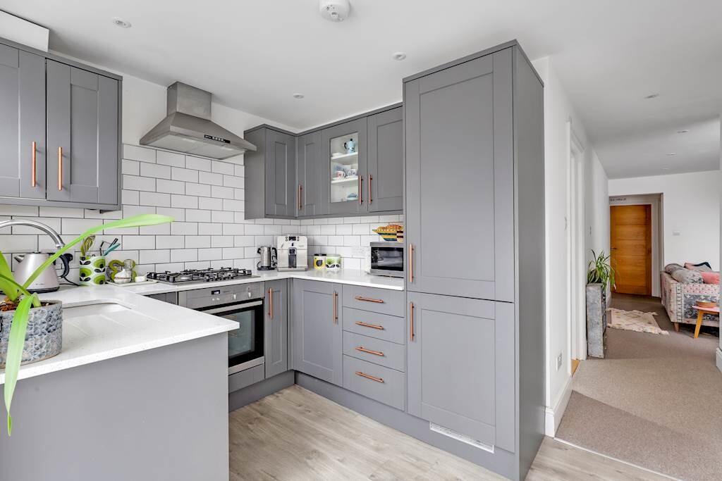 13-a0f0JHHGLL - 2...