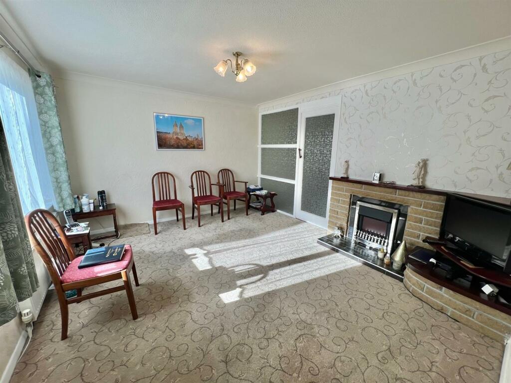 Bramleys Estate Agents - Copley Avenue - Meltham (