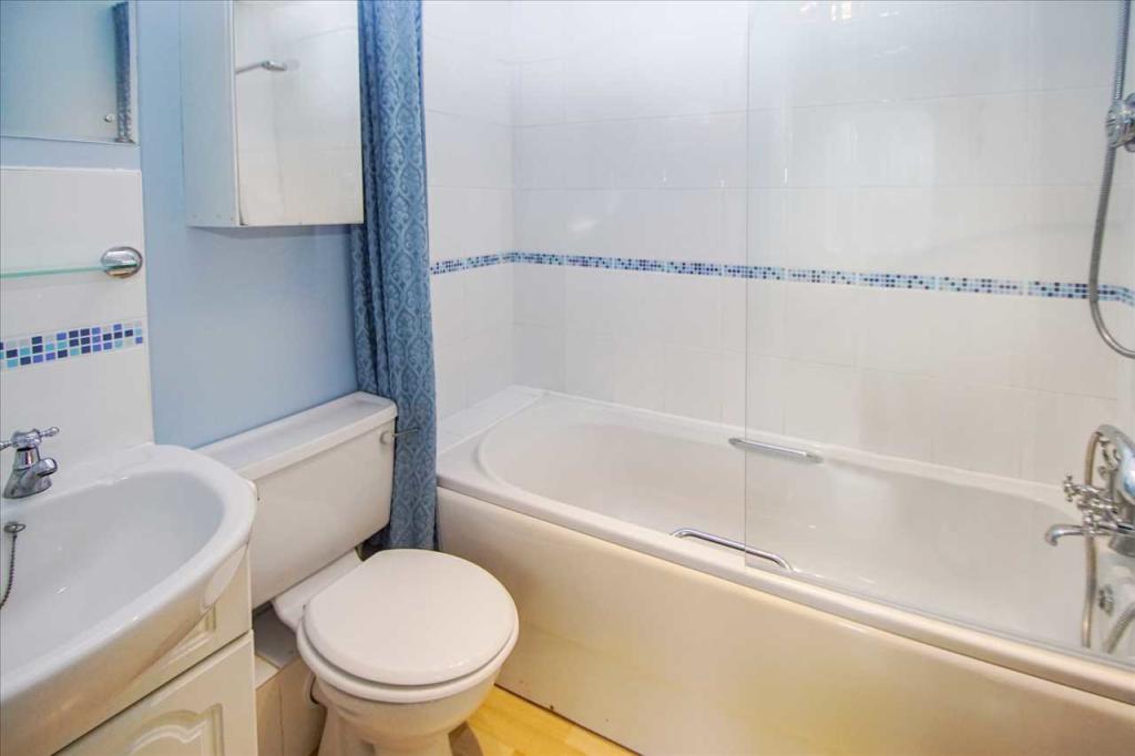 En Suite Bathroom