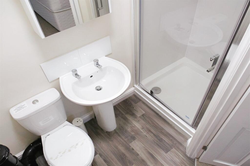 Ground Floor Ensuite