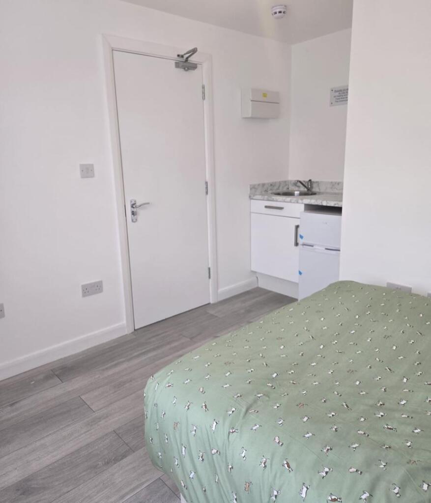 WhatsApp Image 2025-07-25 at 17.40.51 (3).jpeg