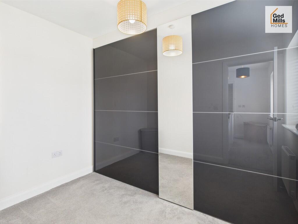 CAM04261G0-PR0055...