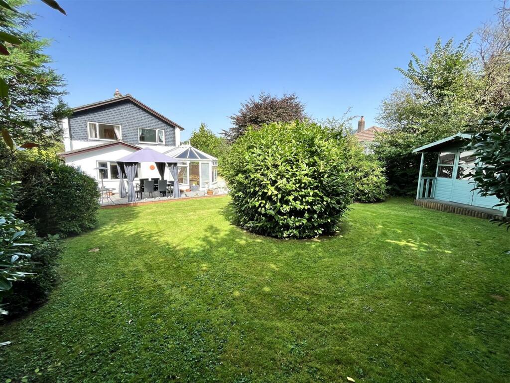 Rear Aspect &amp; Garden