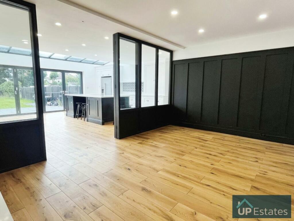 RECEPTION AREA