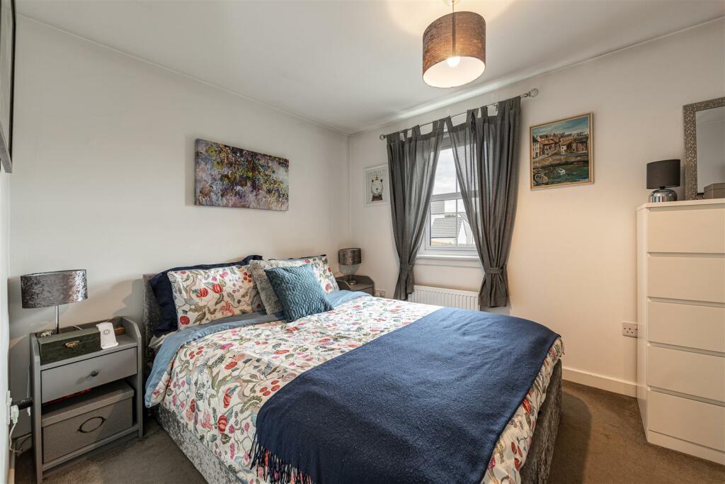 7 Knoll Park Mews Galashiels 19.JPG