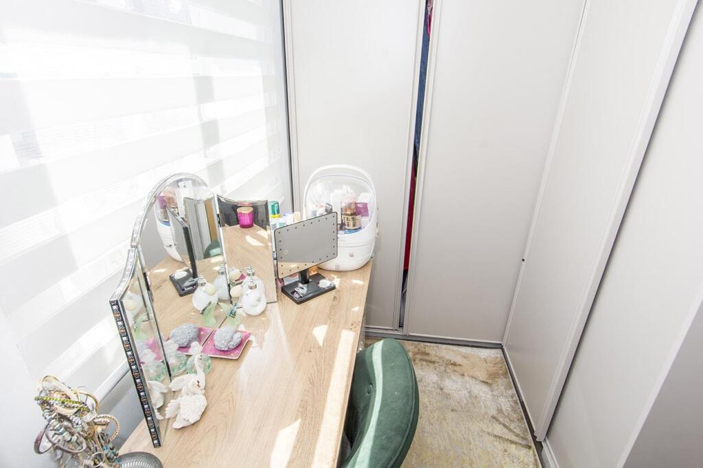 Bedroom Five Photo 2