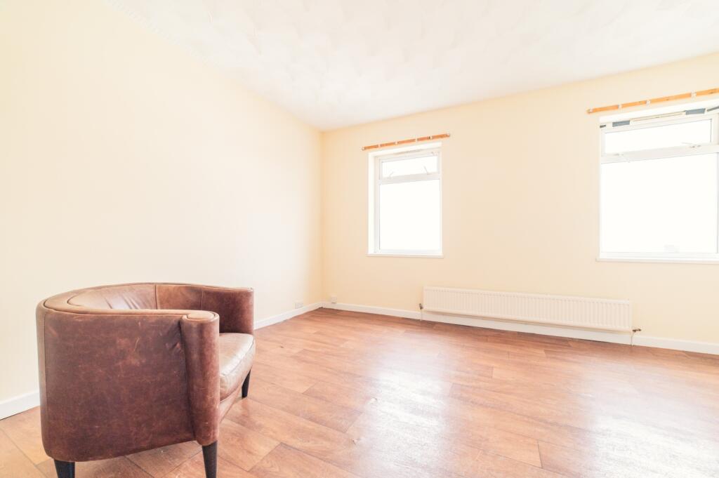 Call 02920 454555 to secure your viewing_15